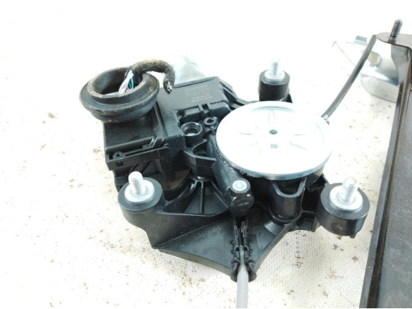 8571076030 ELEVALUNAS PUERTA LAT TRA DER LEXUS UX (_AA1_, _AH1_)|Desguaces La Cabaña