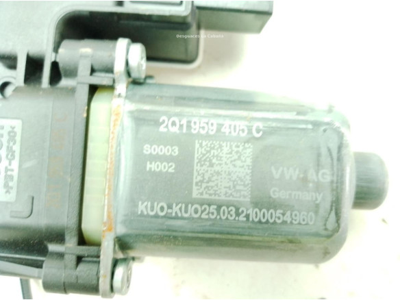 2Q1959405C ELEVALUNAS PUERTA LAT DEL IZQ VW POLO (AW1, BZ1)|Desguaces La Cabaña