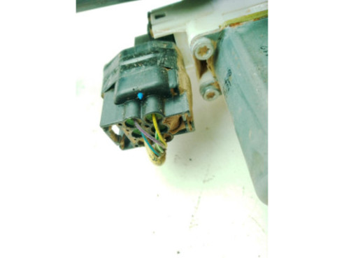 BM51A23200BF ELEVALUNAS PUERTA LAT DEL DER FORD FOCUS III|Desguaces La Cabaña
