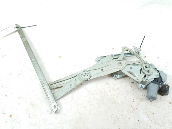 6980248060  ELEVALUNAS PUERTA LAT DEL IZQ LEXUS CT (ZWA10_)|Desguaces La Cabaña