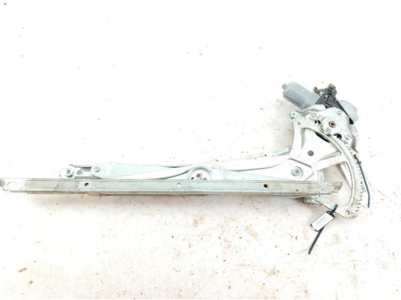 6980322200  ELEVALUNAS PUERTA LAT TRA DER LEXUS CT (ZWA10_)|Desguaces La Cabaña