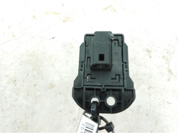 30S10516233 INTERRUPTOR FRENO MANO ELECTRICO RENAULT AUSTRAL|Desguaces La Cabaña