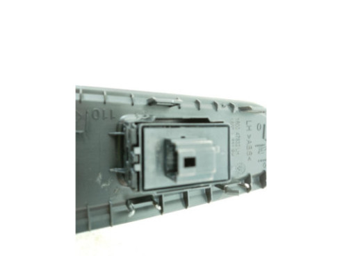 MANDO ELEVALUNAS PUERTA LATERAL TRASERO IZQUIERDO|Desguaces La Cabaña 2