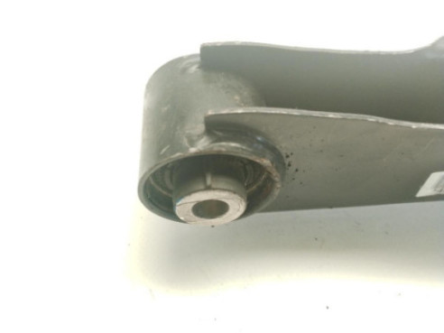 BRAZO SUSPENSION TRASERO DERECHO INFERIOR|Desguaces La Cabaña 2