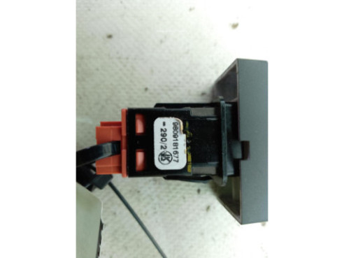 9809181677 INTERRUPTOR WARNING OPEL VIVARO C Furgón|Desguaces La Cabaña