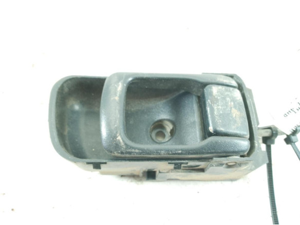 806713W40A  MANILLA PUERTA LAT TRA IZQ INT NISSAN PICK UP (D22)|Desguaces La Cabaña
