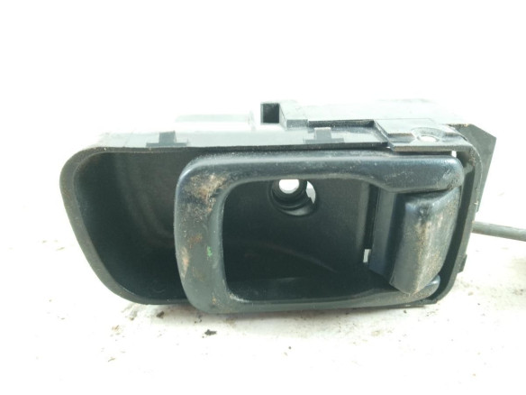 806713W40A  MANILLA PUERTA LAT DEL IZQ INT NISSAN PICK UP (D22)|Desguaces La Cabaña