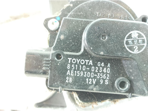 8511002340 MOTOR LIMPIAPARABRISAS DEL TOYOTA AURIS (_E18_)|Desguaces La Cabaña