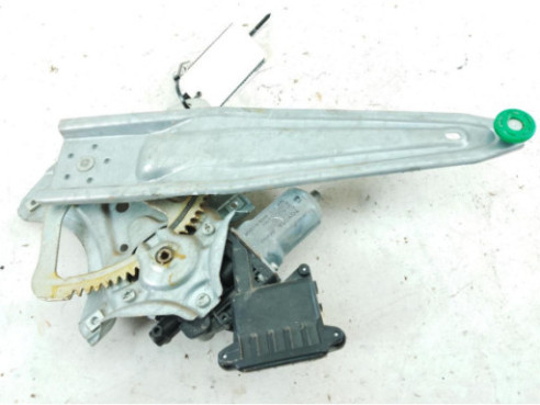 6984002240  ELEVALUNAS PUERTA LAT TRA IZQ TOYOTA AURIS (_E18_)|Desguaces La Cabaña