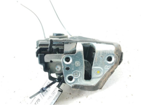 6905005051  CERRADURA PUERTA LAT TRA DER TOYOTA AURIS (_E18_)|Desguaces La Cabaña