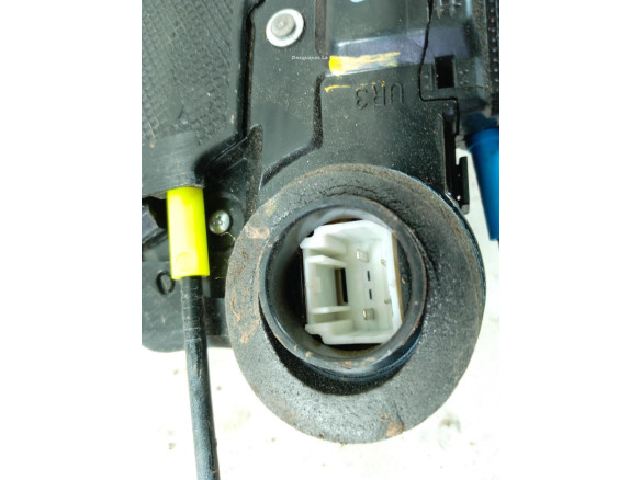 6905005051  CERRADURA PUERTA LAT TRA DER TOYOTA AURIS (_E18_)|Desguaces La Cabaña