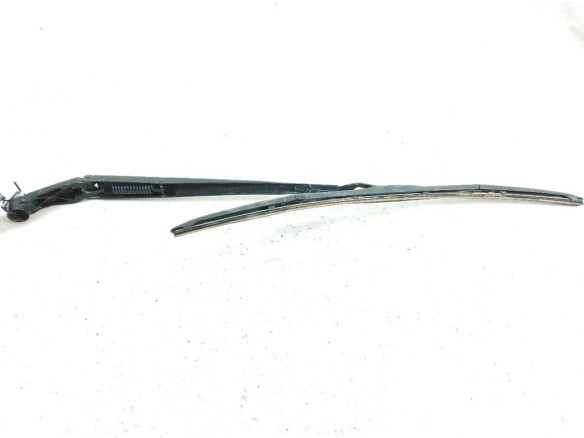 8522102310  BRAZO LIMPIAPARABRISAS DEL IZQ TOYOTA AURIS (_E18_)|Desguaces La Cabaña