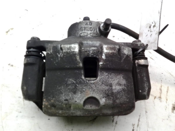 PINZA DEL IZQ HYUNDAI i30 (GD)|Desguaces La Cabaña