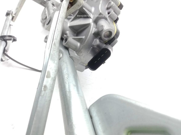 W000052734 MOTOR LIMPIAPARABRISAS DEL BMW 2 Gran Tourer (F46)|Desguaces La Cabaña