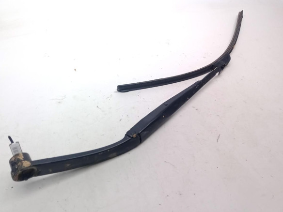 BRAZO LIMPIAPARABRISAS DEL IZQ KIA SPORTAGE (QL)|Desguaces La Cabaña
