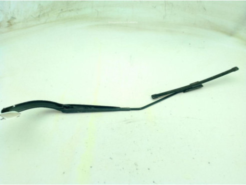 288862805R BRAZO LIMPIAPARABRISAS DEL DER SMART FORTWO Coupé (453)|Desguaces La Cabaña