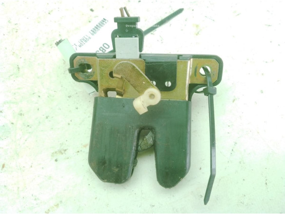8D5827505D CERRADURA PORTON / TAPA MALETA SEAT TOLEDO II (1M2)|Desguaces La Cabaña