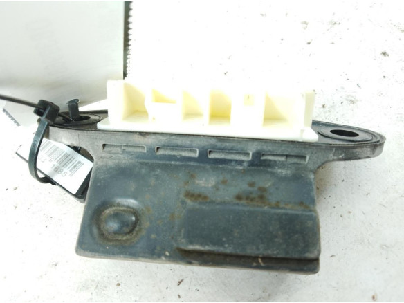 8484048020  PULSADOR PORTON / TAPA MALETA LEXUS NX (_Z1_)|Desguaces La Cabaña