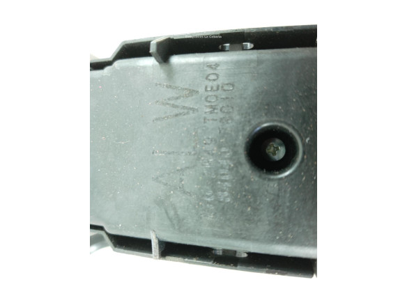 8404078010 MANDO ELEVALUNAS PUERTA LAT DEL IZQ LEXUS NX (_Z1_)|Desguaces La Cabaña