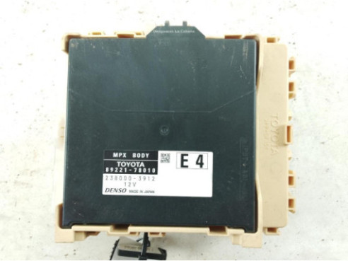 63583988 CAJA FUSIBLES INTERIOR (BSI) LEXUS NX (_Z1_)|Desguaces La Cabaña