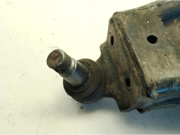 BRAZO SUSPENSION DEL DER INF HYUNDAI H350 Furgón|Desguaces La Cabaña