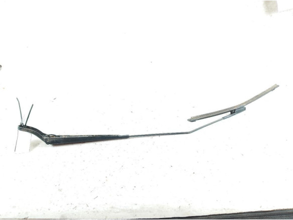 1608393380  BRAZO LIMPIAPARABRISAS DEL DER PEUGEOT 208|Desguaces La Cabaña