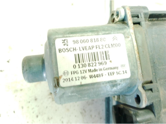 9806081880 ELEVALUNAS PUERTA LAT DEL IZQ PEUGEOT 208|Desguaces La Cabaña