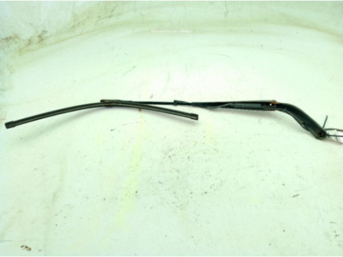 A9068200644  BRAZO LIMPIAPARABRISAS DEL IZQ MERCEDES BENZ SPRINTER 3,5-t Autobús (906)|Desguaces La Cabaña
