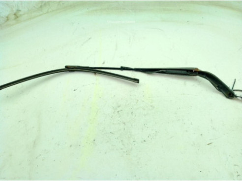 A9068200644  BRAZO LIMPIAPARABRISAS DEL IZQ MERCEDES BENZ SPRINTER 3,5-t Autobús (906)|Desguaces La Cabaña