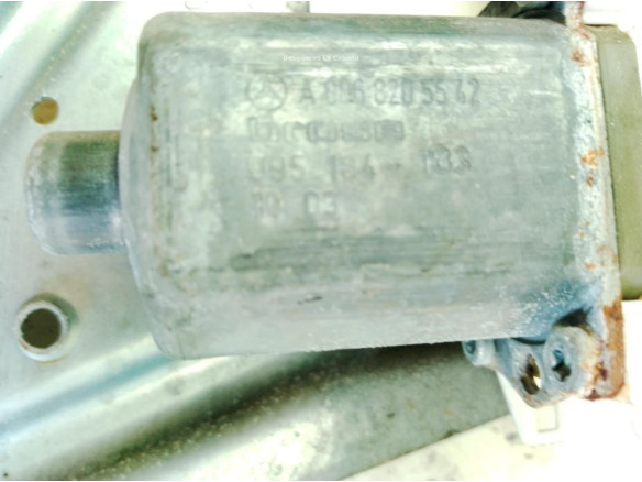 A0068205542 ELEVALUNAS PUERTA LAT DEL DER MERCEDES BENZ SPRINTER 3,5-t Autobús (906)|Desguaces La Cabaña