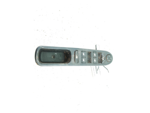 MANDO ELEVALUNAS PUERTA LAT DEL IZQ PEUGEOT 307 SW (3H)|Desguaces La Cabaña
