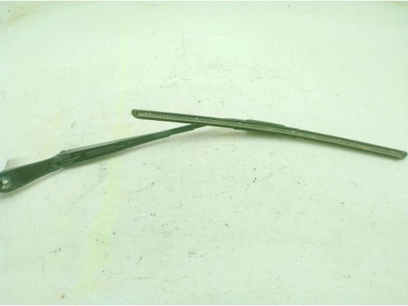 55155937 BRAZO LIMPIAPARABRISAS DEL IZQ JEEP CHEROKEE (KJ)|Desguaces La Cabaña