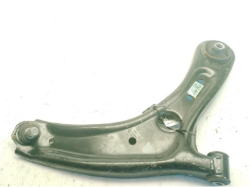 54501H8500  BRAZO SUSPENSION DEL DER INF KIA STONIC (YB)|Desguaces La Cabaña