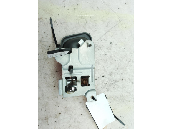 MANILLA PUERTA LAT TRA IZQ INT MITSUBISHI MONTERO   (V3_W, V2_W, V4_W)|Desguaces La Cabaña
