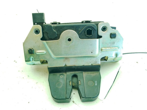 495058724 CERRADURA PORTON / TAPA MALETA OPEL ASTRA H (A04)|Desguaces La Cabaña