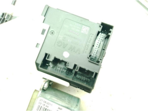 936784110 ELEVALUNAS PUERTA LAT DEL DER VW JETTA IV (162, 163)|Desguaces La Cabaña
