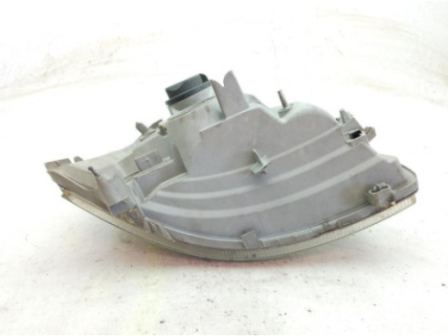 8200163516 FARO IZQUIERDO RENAULT TRUCKS MASCOTT Caja/Chasis|Desguaces La Cabaña