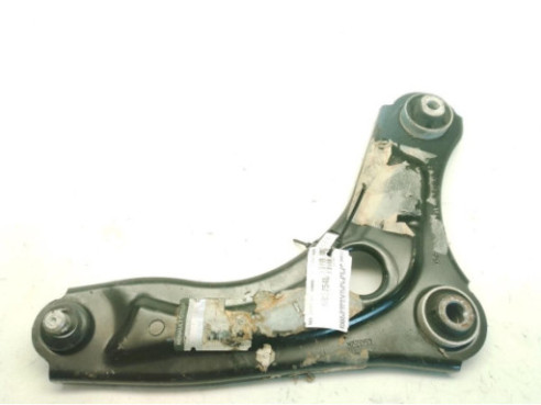 545008653R  BRAZO SUSPENSION DEL DER INF DACIA SANDERO III|Desguaces La Cabaña