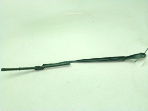 9822931880 BRAZO LIMPIAPARABRISAS DEL DER PEUGEOT 2008 II|Desguaces La Cabaña