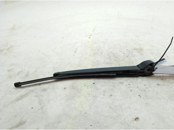 5K6955707B  BRAZO LIMPIAPARABRISAS TRA PORTÓN SEAT ATECA (KH7)|Desguaces La Cabaña