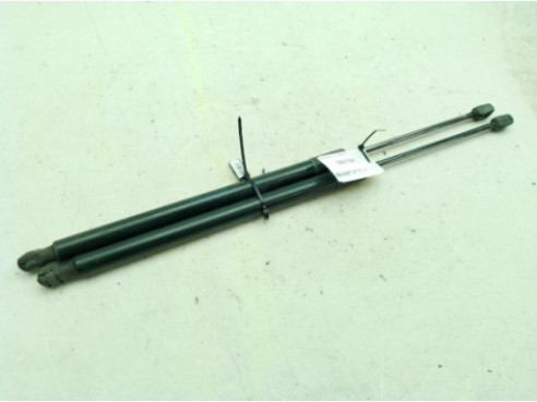575827550B AMORTIGUADOR PORTON / TAPA MALETA SEAT ATECA (KH7)|Desguaces La Cabaña