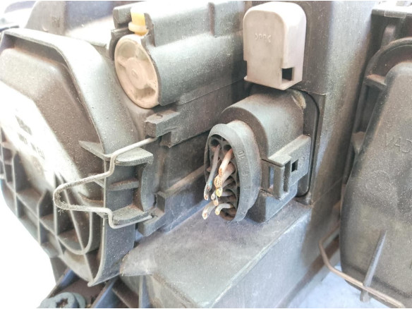 FARO IZQUIERDO AUDI A4 Avant (8E5, B6)|Desguaces La Cabaña