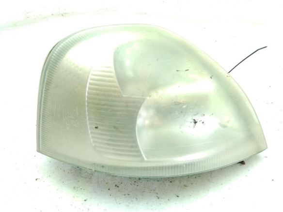 8200163518 FARO DERECHO RENAULT MASTER II Furgón (FD)|Desguaces La Cabaña