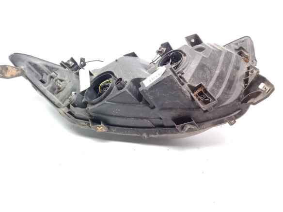 00479109999 FARO IZQUIERDO IVECO DAILY VI Furgón|Desguaces La Cabaña