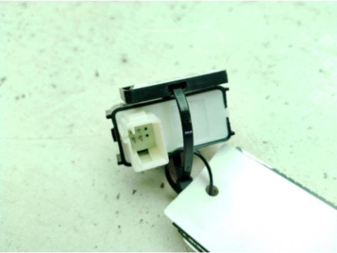 MANDO ELEVALUNAS PUERTA LATERAL TRASERO IZQUIERDO|Desguaces La Cabaña 2