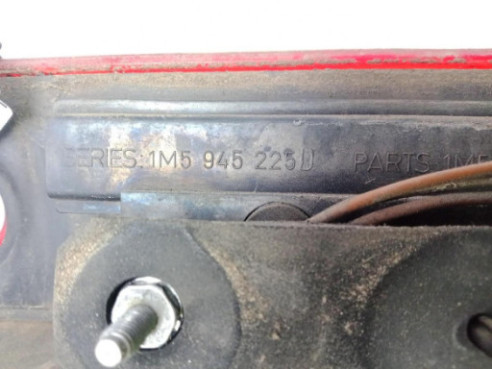 1M5945225D PILOTO TRA CENTRAL SEAT TOLEDO II (1M2)|Desguaces La Cabaña