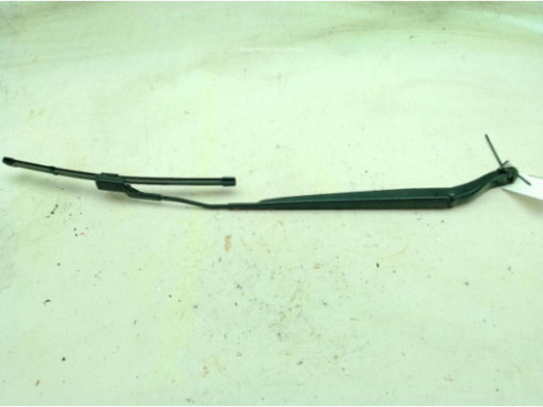 9822931880 BRAZO LIMPIAPARABRISAS DEL DER OPEL CORSA F|Desguaces La Cabaña