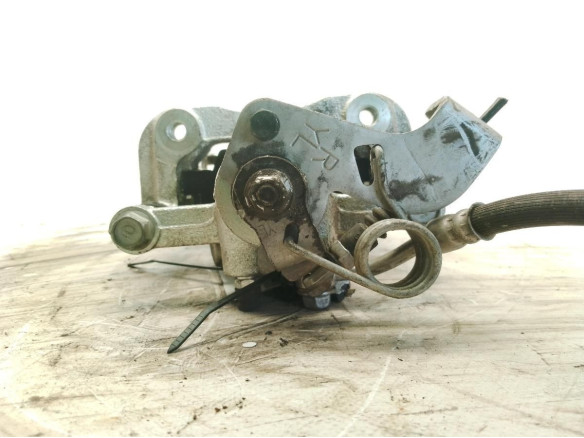 58210H8000  PINZA TRA IZQ KIA STONIC (YB)|Desguaces La Cabaña