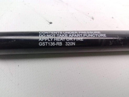 GST136RB AMORTIGUADOR PORTON / TAPA MALETA SEAT LEON (1P1)|Desguaces La Cabaña