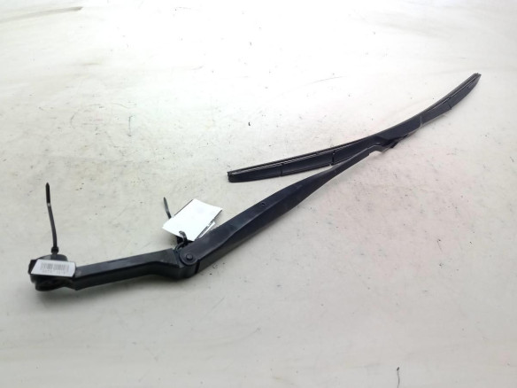 8522147130  BRAZO LIMPIAPARABRISAS DEL IZQ TOYOTA PRIUS PLUS (_W4_)|Desguaces La Cabaña